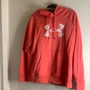 Like new Under Armour Coral Hoodie
